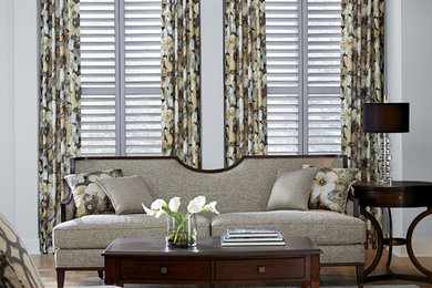 Elegant living room photo in New York