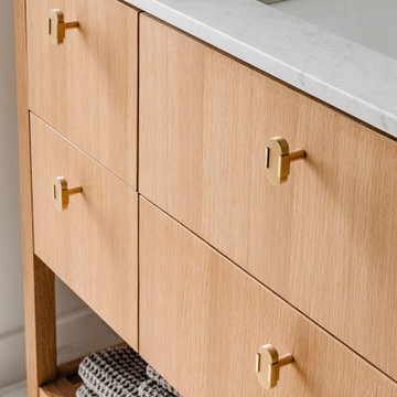 MARATHON BATHROOM
