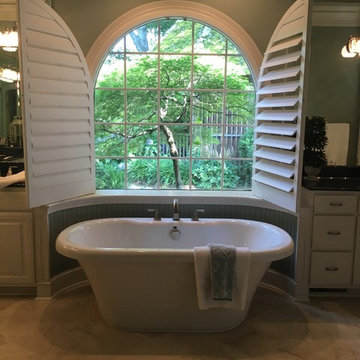 Free-Standing Bathtub Mosaic Detailing