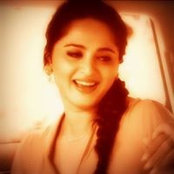 Navya Prathis foto