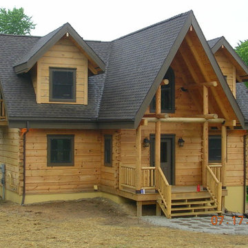 Front Entry Porch with Side balcony