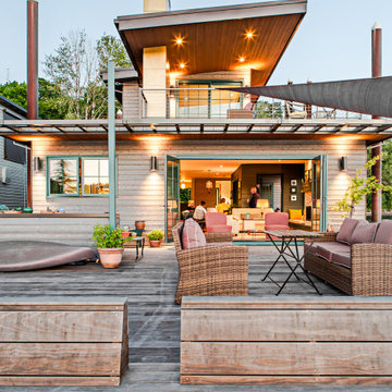 Floating House