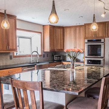 Warm Traditional Kitchen