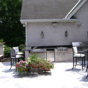 Grills and Outdoor Kitchens