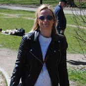 Caroline Jeevess foto