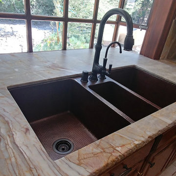 42" Hammered Copper Triple Basin Kitchen Sink (KTDB422210)