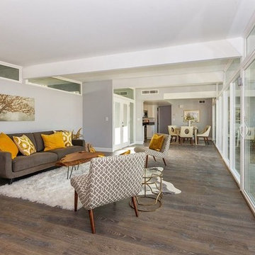 Midcentury Transitional Home Stage