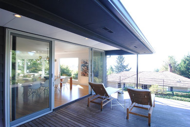 Example of a minimalist home design design in Portland