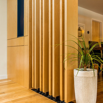 Maple Entry Divider