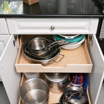 Kitchen & Closet Organization -- Lawrence, New York