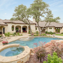 Isabelle's - Casa Rentals on the Estate