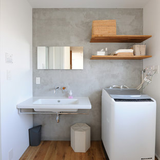 他の地域のアジアンスタイルのおしゃれなランドリールームの写真