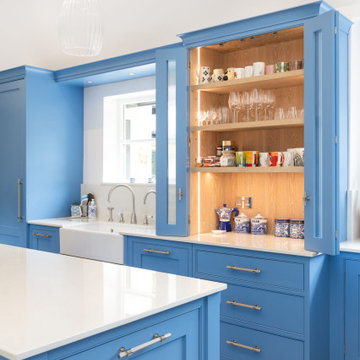 Italian-Inspired In-Frame Shaker Kitchen