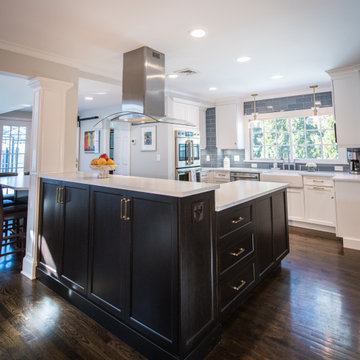 Large Center Island with Cooktop
