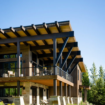 Mountain Modern Home with Luxury Outdoor Living