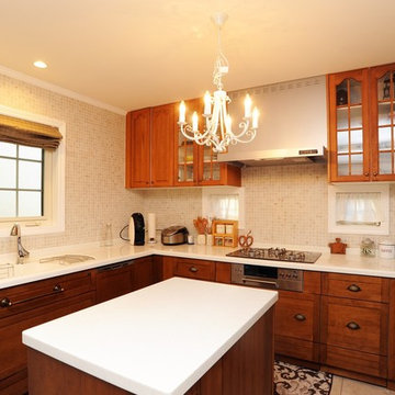 トラディショナルな北米スタイル住宅