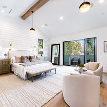 Lakehouse: Master bedroom