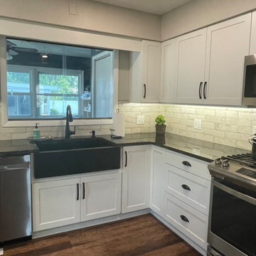 Small Transitional Kitchen Remodel Done in a Two-Tone Color