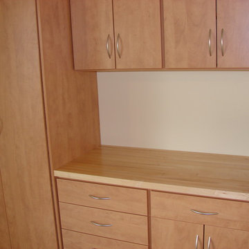 Maple Melamine Garage in Mendota Heights