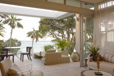 Contemporary verandah in Sydney.
