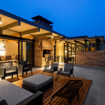 Contemporary Patio