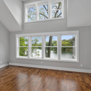 Red Carnation – Luxury Lakefront Home