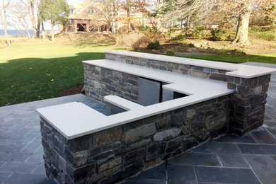 Inspiration for a timeless patio remodel in New York