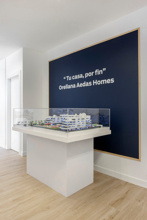 AEDAS HOMES piso piloto promoción Orellana y oficinas