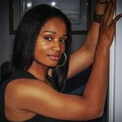 Foto de Ebony Bell Debrow

