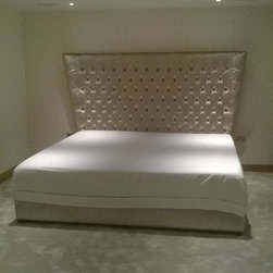 Deep buttoned bespoke bed - Products