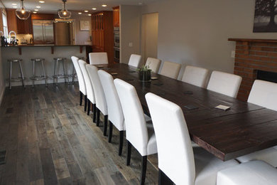 This is an example of a modern dining room in Seattle.