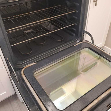 Move Out Deep Cleaning of a One bedroom plus Den Condo Located in Coquitlam BC C