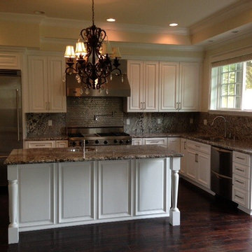 White kitchen cabinets