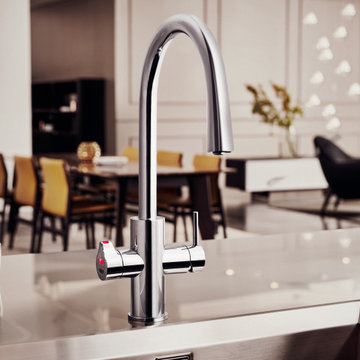 Luxury Kitchen Featuring the HydroTap Celsius All-in-One in Chrome