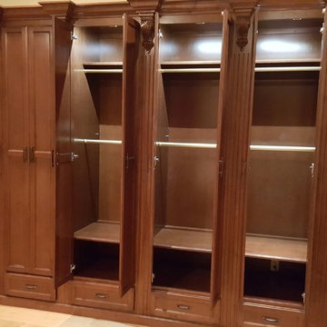 Custom Wardrobes