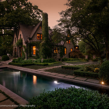 Peachtree battle lap pool with submerged spa and water feature
