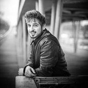 JC B's photo