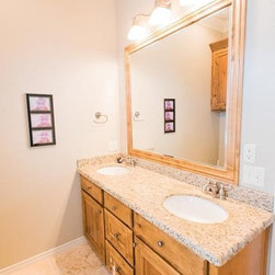 5302 Riviera Ct - Products