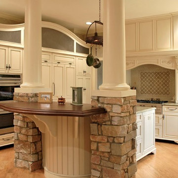 Bethesda, Maryland - Traditional - Kitchen