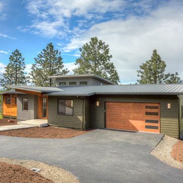 Stunning New Northwest Modern Garage