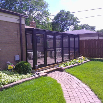 Deck enclosure