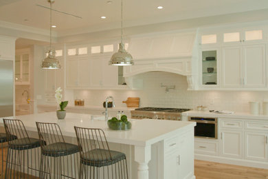 Example of a kitchen design in New York