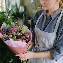 The Art of Flower Feng Shui: Enhancing Your Home's Energy with Floral Arrangemen - Home Improvement