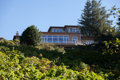 Trendy home design photo in Seattle