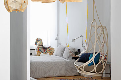Example of a transitional bedroom design in Valencia