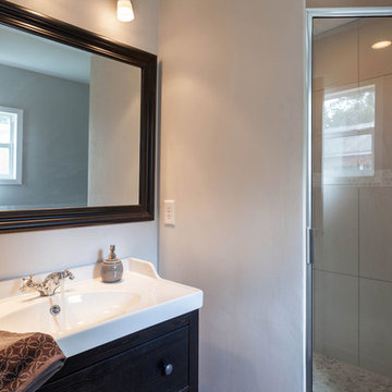 1940's Cottage in Hampton Terrace Sold After Rehab, Staging & Listing