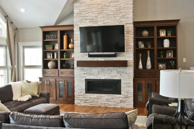 Photo of a transitional living room in Cedar Rapids.