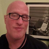 Larry Mullin's photo