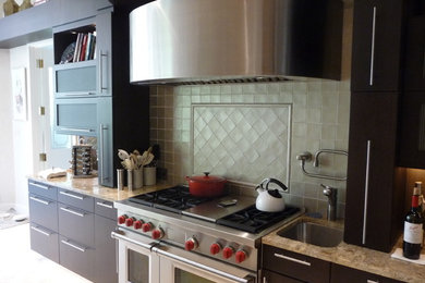 Inspiration for a contemporary kitchen remodel in DC Metro