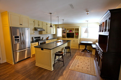 Kitchen design by Holden-Most Interiors